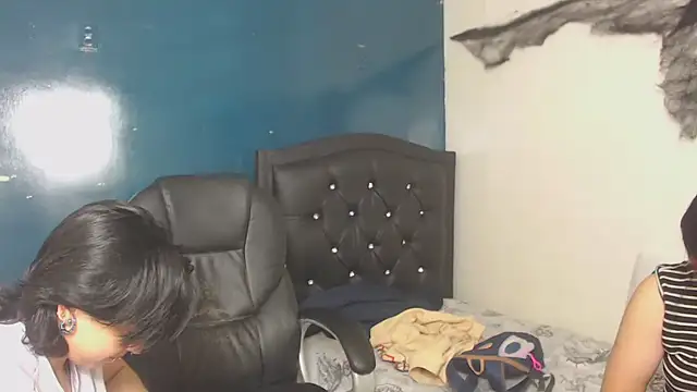 Snapshot of BJkoreanboy chatting on 11.04.25 BJkoreanboy online show from 11.04.25