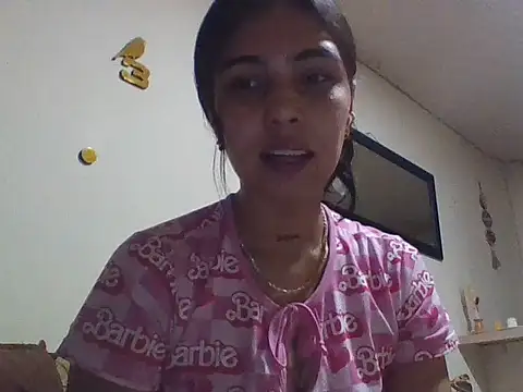 Snapshot of EmmaSplycer02 chatting on 03.29.26 EmmaSplycer02 online show from 03.29.26