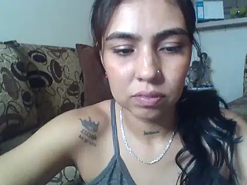 Snapshot of EmmaSplycer02 chatting on 04.07.26 EmmaSplycer02 online show from 04.07.26