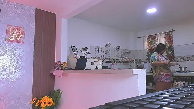 BRENDA BABY  online show from 09.12.25