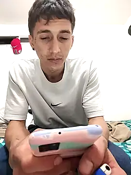 Carlos11123 online show from 10.15.25