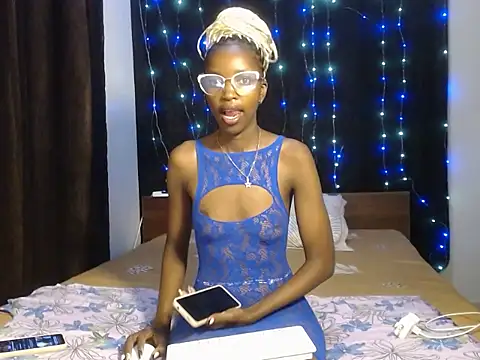 wild smile online show from 10.13.25