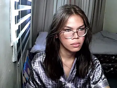 keana laux online show from 09.13.25