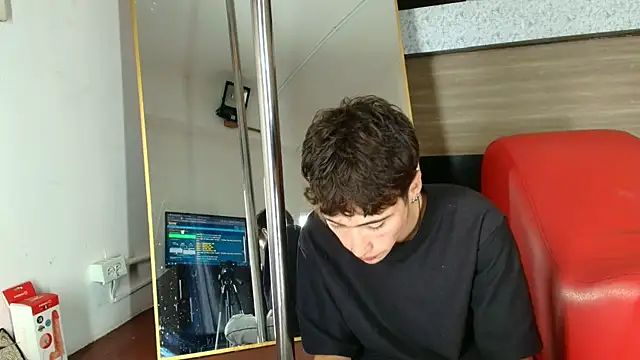  DantFox  online show from 10.08.25