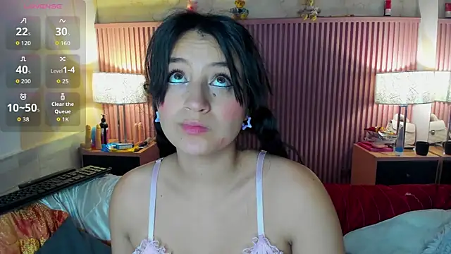 HollyHill  online show from 10.09.25