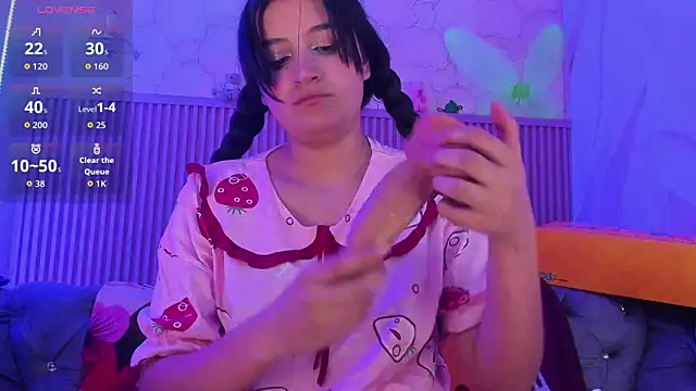 HollyHill  online show from 10.22.25