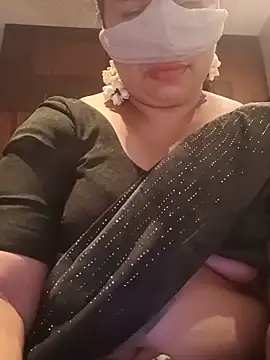 Snapshot of Tamil_Sivani chatting on 06.05.26 Tamil Sivani online show from 06.05.26