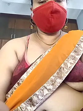 Snapshot of Tamil_Sivani chatting on 06.13.26 Tamil Sivani online show from 06.13.26