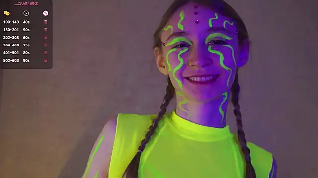 BeatrixHiett online show from 10.05.25