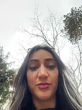 Ninabigtitied online show from 11.13.25