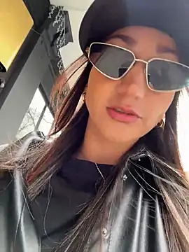 Ninabigtitied online show from 02.03.26