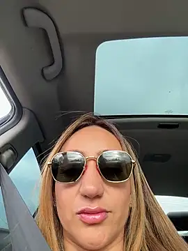 Ninabigtitied online show from 03.13.26