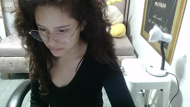 Velvet Moon V online show from 11.26.25