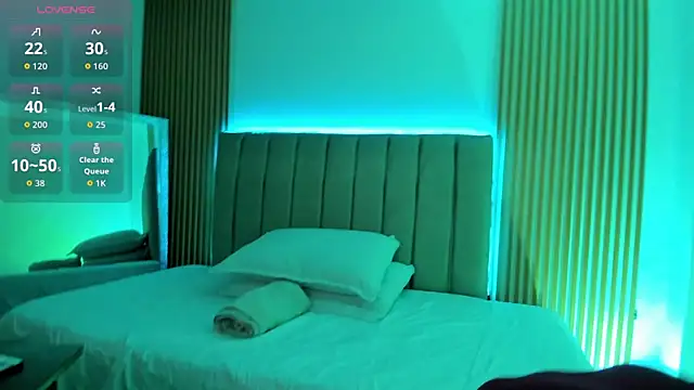 Snapshot of naishaa_ chatting on 09.25.25 naishaa online show from 09.25.25