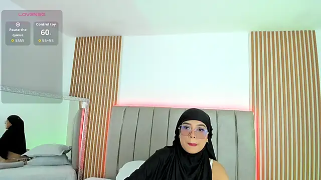 Snapshot of naishaa_ chatting on 10.06.25 naishaa online show from 10.06.25