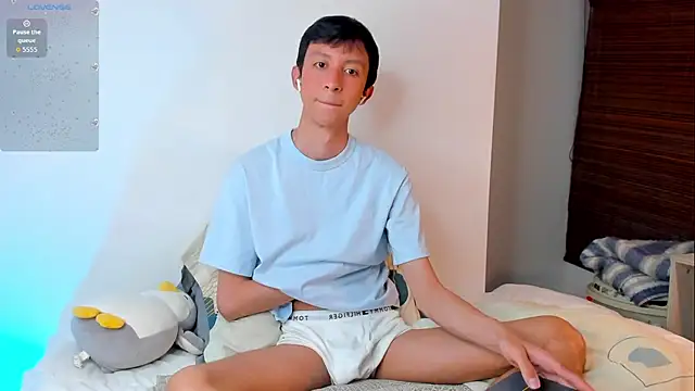 philip twinkk online show from 12.04.25