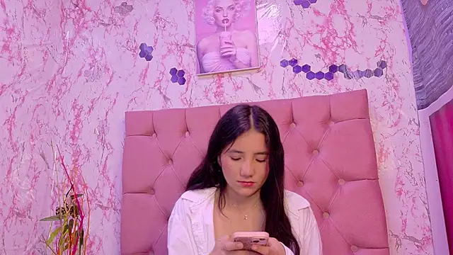 Snapshot of bellaseduzione chatting on 05.20.26 bellaseduzione online show from 05.20.26