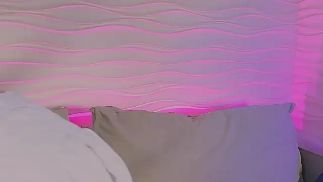 madi snow online show from 10.26.25