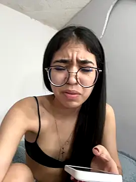 Snapshot of _Alix_7 chatting on 10.01.25 Alix 7 online show from 10.01.25