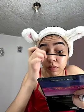 Snapshot of _Alix_7 chatting on 10.26.25 Alix 7 online show from 10.26.25