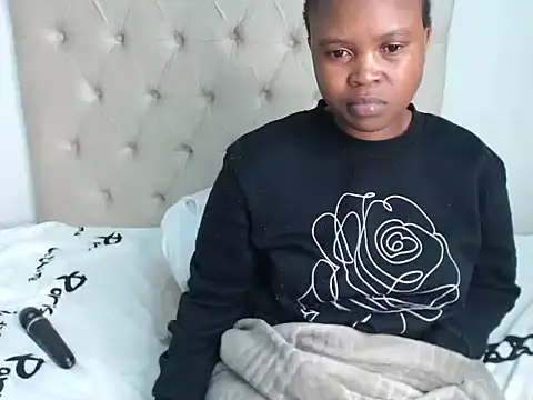 Lolly Ramochele online show from 12.15.25