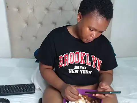 Snapshot of Lolly_Ramochele chatting on 04.02.26 Lolly Ramochele online show from 04.02.26