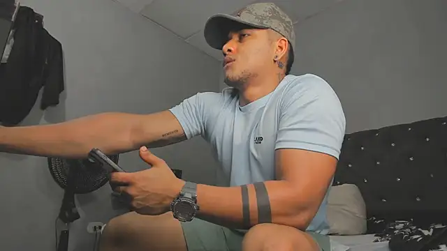 evan hardy online show from 10.31.25