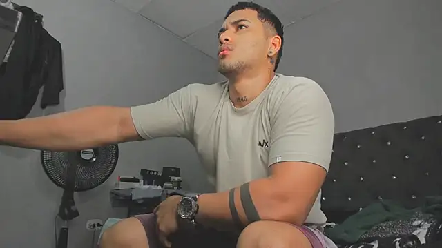 evan hardy online show from 10.31.25