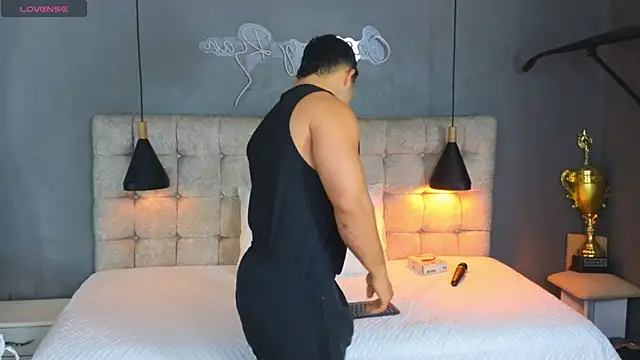 Horny nick18 online show from 01.08.26