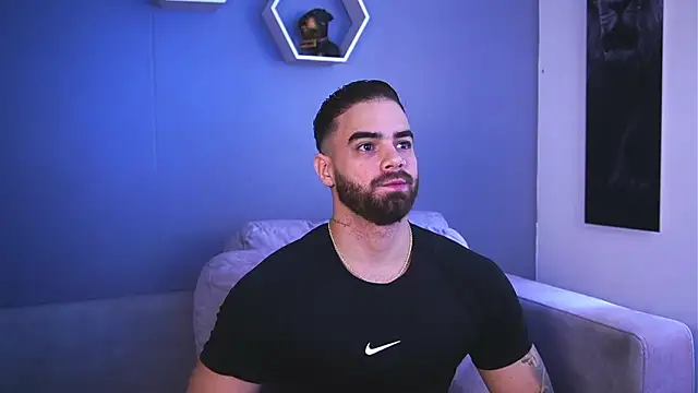 Snapshot of Paul_Phoenix chatting on 10.22.25 Paul Phoenix online show from 10.22.25