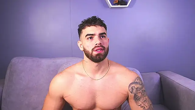 Snapshot of Paul_Phoenix chatting on 10.30.25 Paul Phoenix online show from 10.30.25