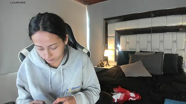 Adhara7 online show from 09.16.25