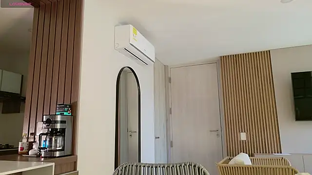 karinasantos  online show from 09.15.25