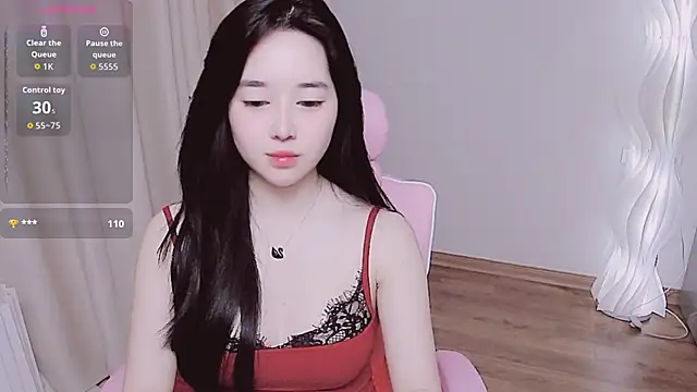 Snapshot of Miu-999 chatting on 11.24.25 Miu-999 online show from 11.24.25