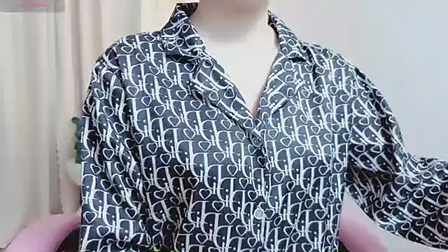 Snapshot of Miu-999 chatting on 03.06.26 Miu-999 online show from 03.06.26