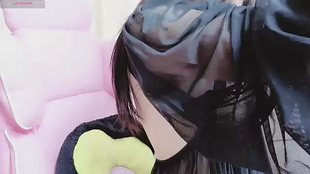 Snapshot of Miu-999 chatting on 03.14.26 Miu-999 online show from 03.14.26