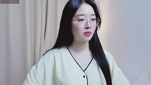 Snapshot of Miu-999 chatting on 03.28.26 Miu-999 online show from 03.28.26