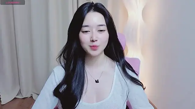 Snapshot of Miu-999 chatting on 04.01.26 Miu-999 online show from 04.01.26