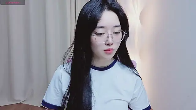 Snapshot of Miu-999 chatting on 04.03.26 Miu-999 online show from 04.03.26