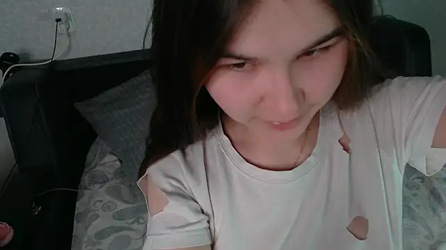 litle owl online show from 05.03.26