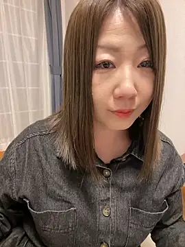 Snapshot of h415a812 chatting on 11.08.25 h415a812 online show from 11.08.25