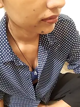 Naira-Tripathi online show from 10.09.25