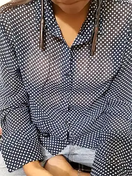 Naira-Tripathi online show from 10.28.25