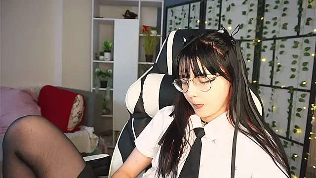 Snapshot of BereniceBattersby chatting on 09.13.25 BereniceBattersby online show from 09.13.25