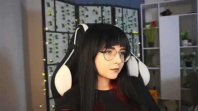 Snapshot of BereniceBattersby chatting on 09.14.25 BereniceBattersby online show from 09.14.25