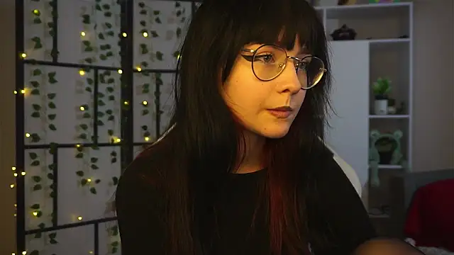 Snapshot of BereniceBattersby chatting on 09.24.25 BereniceBattersby online show from 09.24.25