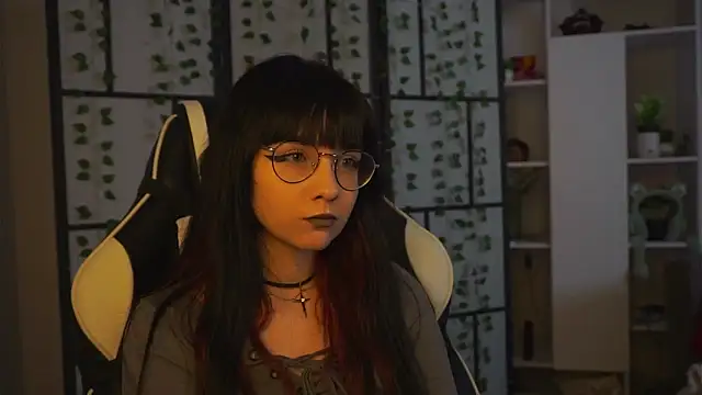 Snapshot of BereniceBattersby chatting on 09.26.25 BereniceBattersby online show from 09.26.25