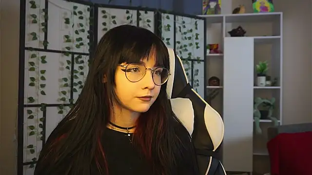 Snapshot of BereniceBattersby chatting on 09.29.25 BereniceBattersby online show from 09.29.25