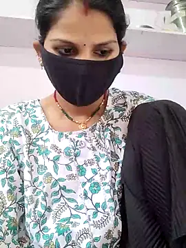 poojam93 online show from 10.09.25