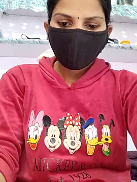 poojam93 online show from 12.04.25